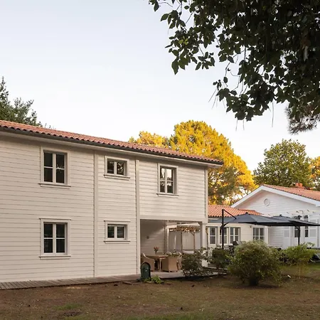 Maison Blanche, Arenal Casa de Férias *