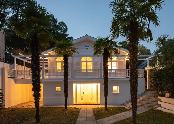 Maison Blanche, Arenal La Baule